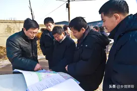 全家户口迁出农村，但农村房子还在，宅基地还能使用吗图片