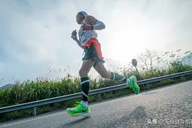 害怕跑步伤膝盖！用护膝还是髌骨带？一个动作帮你强健膝盖图片