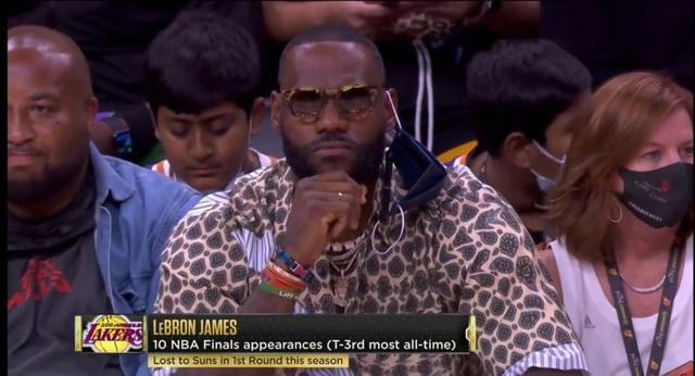正在直播NBA总决赛雄鹿123-119赢下天王山