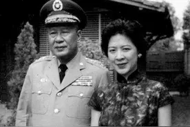 白先勇忆母亲：官宦世家的独宠千金，乱世带80口人跨越千里避难图片