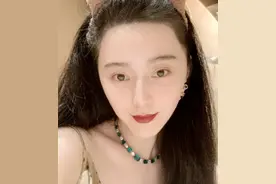 范冰冰和造型师共度生日 亲密合影引人猜测二人感情图片
