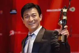 刘德华事业巅峰之年：称霸2004，歌坛影坛双高峰图片