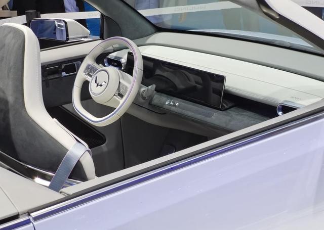 网红果然更懂网红的套路，MINI EV推出敞篷版，史上最便宜的敞篷