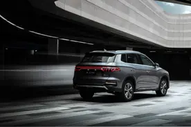 不到9万有自动挡，1.5T爆185马力，比亚迪宋Pro全系皮座椅图片