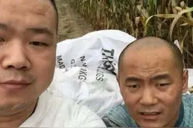岳云鹏爆红后，亲弟弟为何不去找他，反而选择在老家当农民？图片