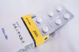 长期服用二甲双胍，最怕的就是伤肝伤肾，真相到底是什么？图片