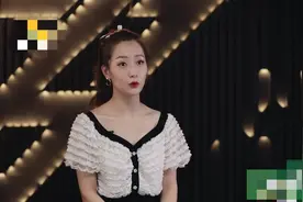 白冰自曝与模特老公离婚多年，男方曾被拍与郑元畅街边牵手摸下巴图片