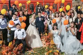 公婆花5个月种花，为儿媳打造梦幻婚礼，网友：穷和敷衍是两回事图片