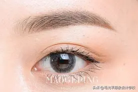 圆脸女生这样化妆超显脸小，让你颜值逆袭图片
