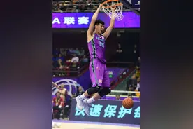 山东队朱荣振：曾是国青重器，现掉出轮换！急需改变三点完成救赎图片