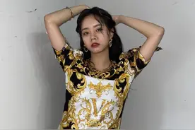 惠利近期ins私服，风格百变美少女图片