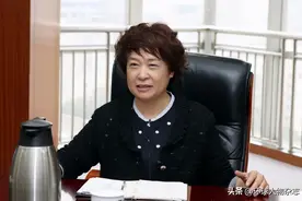 千亿烟企掌门“芙蓉女王”，被爆与情夫“共薅国家羊毛”，狼狈落马图片