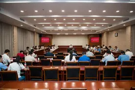 李雄伟在区委全面深化改革委员会第八次会议上强调：在改革全图景中展示金义新区（金东）靓丽风采图片