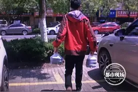 脑瘫外卖小哥感动全网友 自食其力婉拒援手 背后故事令人心酸图片
