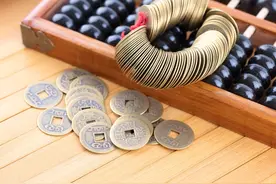 万千毒蛇涌进棒槌窝棚，老把头雷霆大怒：是谁招惹了“钱串子”图片