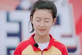 初一女生5年写下30万字小说，被父亲撕碎，女生：像失去了灵魂图片