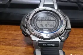最美老登山腕表卡西欧 Casio  PRT1400图片