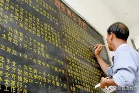 中小学教师退休后返聘惹争议：给年轻人多点机会，他们找工作挺难图片