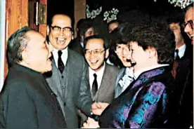 1988年，女翻译傅莹在挪威首相面前出现失误，邓小平一句话解尴尬图片