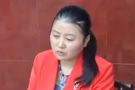妻子车祸成精神病人，丈夫却拿着赔偿款买车装房子，还吵着要离婚图片