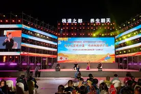 “脱贫攻坚奔小康 颂歌献给共产党”四川省文艺志愿者惠民巡演活动在广元市朝天区曾家山、苍溪县桥溪乡举行图片