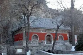 万佛堂、孔水洞石刻及塔图片