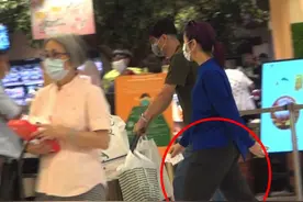 46岁杨千嬅被嘲发福？晒自拍力证少女，购物10分钟买千元进口水果图片