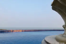 专业英语Day186丨面临淘汰危机的机械设备公司图片
