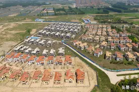 近400栋别墅成“废城”，投资120亿荒废3年多，今重获新生图片