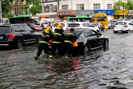 暴雨+冰雹袭城！信阳消防全力救援！图片