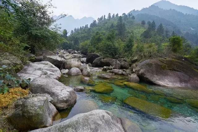 跟着郑州户外驴友团，徒步中国十大非著名山峰