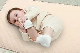 一次性VS可水洗！看花爸教你如何选隔尿垫图片