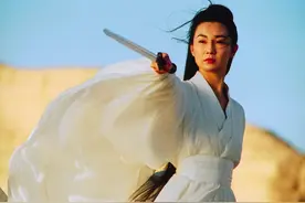 《英雄》：残剑飞雪，生死相守，人不离人，剑不离剑图片