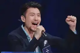 韩红钦佩的老歌手，上综艺却变“新人”，他红时台下评委还没出生图片