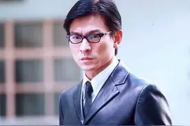 刘德华娱乐圈里的一股清流，绯闻虽少，但也是有几个绯闻女友的图片