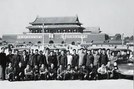 一汽“红旗”：折射出的是中国汽车工业从无到有、从粗到精、从弱到强的发展史图片