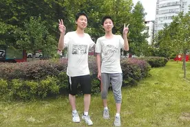 双胞胎真的有特异功能？河南双胞胎不在同一考场 高考成绩却一样图片