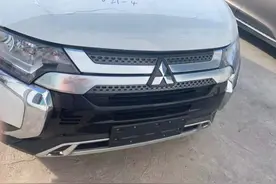 “入坑”三菱欧蓝德，全款落地17万，车主：除了老点，其它都还行图片