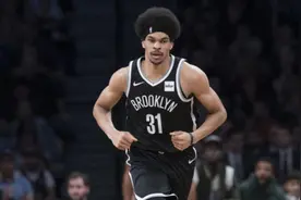 队内中锋多，为何还要交易阿伦，一手妙棋后，骑士终快完成重建图片