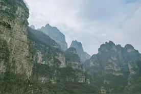 润保护青山绿水，我们在行动！攀登蚕姑坨公益环保切实行动有感图片
