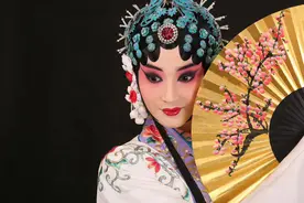 传统赣剧表演插上“云”翅膀图片