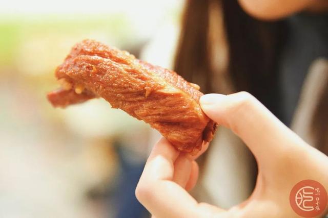 「十堰美食」好嗨哦,在十堰我竟然吃到了地道的东北锅包肉,感觉到了人生巅峰…