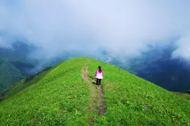 重磅推荐！一条40公里的“五彩公路”牵手着江西2座5A级“名山”图片