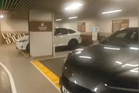 香港的车位有多贵？400多万中等偏上，电瓶车车位比家用车贵图片