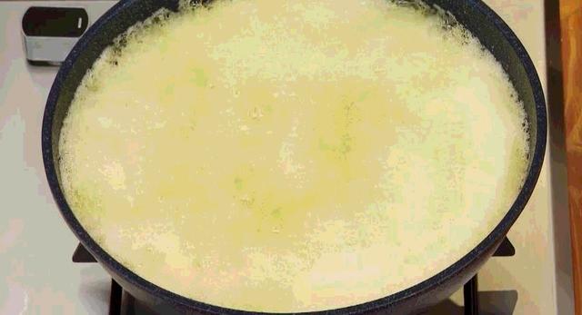 自制香肠配方大公开!零添加放心吃,比例和做法都告诉你,回家快试试