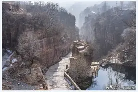 挂壁公路郭亮洞。河南太行山上的万仙山绝壁长廊「摄影原创」图片