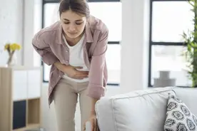 胰腺不好，吃饭时出现4种情况，提示你该检查胰腺了图片