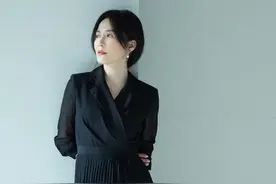 夏天再懒也别穿短裤，不得体！学学俞飞鸿陈数这样穿，减龄显气质图片