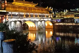 想出去走一走图片