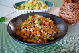 《中餐厅》张亮做的这道菜，随手一炒真是香，比鱼香肉丝还下饭图片